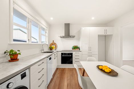 Photo of property in 4 Barsi Grove, Avalon, Lower Hutt, 5011