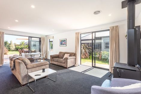 Photo of property in 30 Highgate Drive, Rangiora, 7400