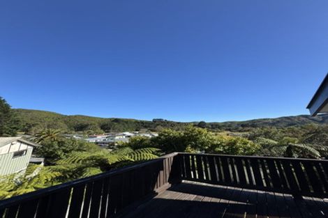 Photo of property in 29 Newburn Grove, Wainuiomata, Lower Hutt, 5014