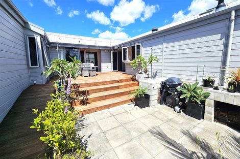 Photo of property in 132 Harbour Drive, Matarangi, Whitianga, 3592