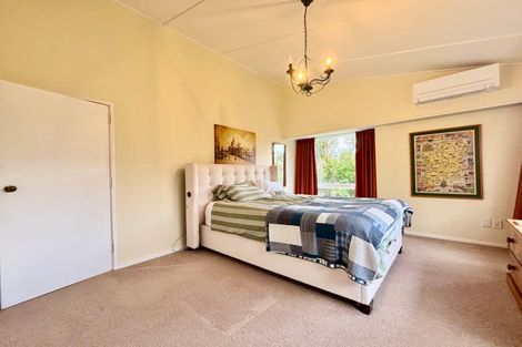 Photo of property in 18 Karachi Crescent, Khandallah, Wellington, 6035