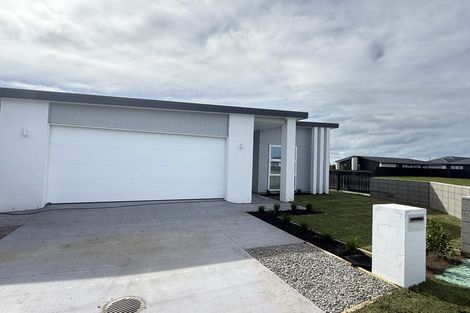Photo of property in 51 Empire Crescent, Papamoa, 3118