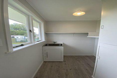 Photo of property in 20a Nile Road, Kelston, Auckland, 0602