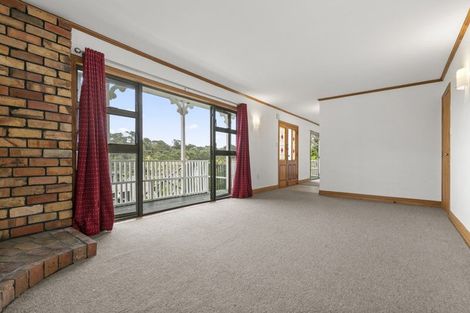 Photo of property in 1 Francis Curtis Avenue, Blockhouse Bay, Auckland, 0600