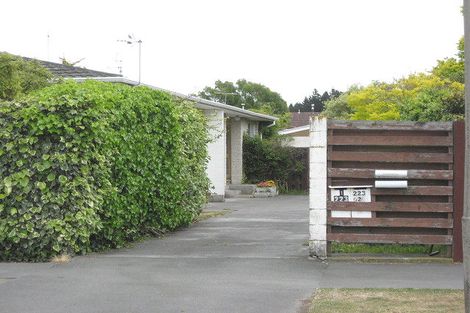 Photo of property in 1/223 Queenspark Drive, Parklands, Christchurch, 8083