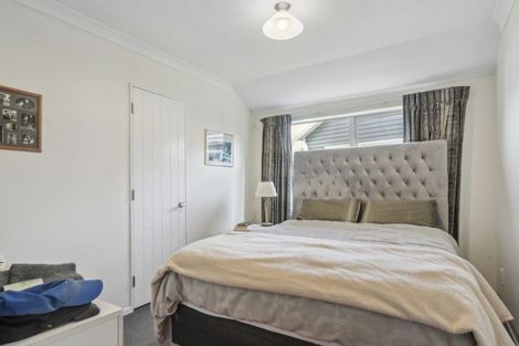 Photo of property in 12 Ruru Place, Levin, 5510