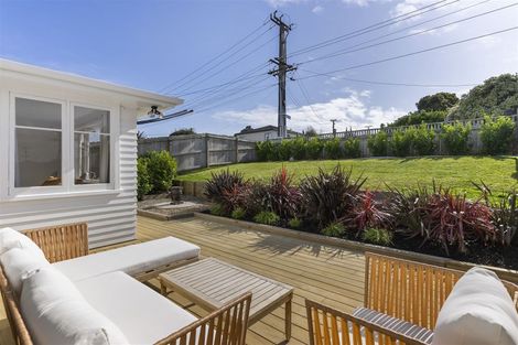 Photo of property in 42 Ellis Avenue, Mount Roskill, Auckland, 1041