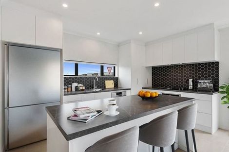 Photo of property in 53 Periko Way, Takanini, 2112