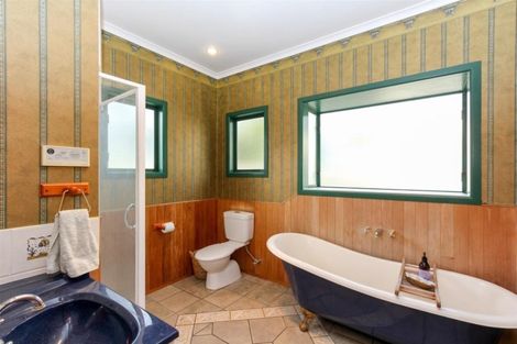 Photo of property in 1 Alberta Road, Glen Avon, New Plymouth, 4312