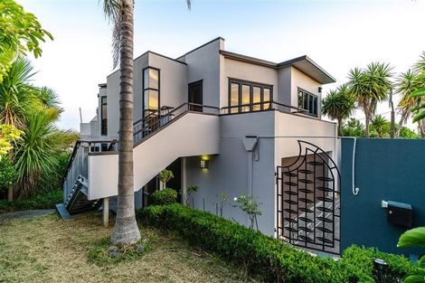 Photo of property in 11 Waimana Avenue, Northcote Point, Auckland, 0627