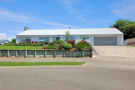 Photo of property in 7 Awahou Place, Foxton, 4814