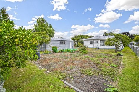 Photo of property in 813 Lawrence Street, Akina, Hastings, 4122