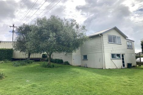 Photo of property in 69 Puke Road, Kumeu, 0891