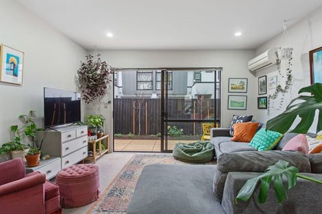 Photo of property in 2/38 Brockworth Place, Riccarton, Christchurch, 8011