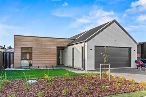 Photo of property in 6 Greystone Close, Halswell, 8025