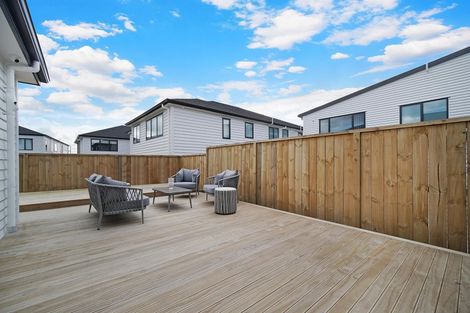 Photo of property in 47 Drumbuoy Drive, Flat Bush, Auckland, 2019