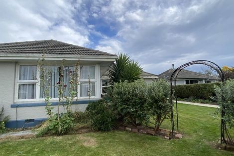 Photo of property in 70 Winters Road, Redwood, Christchurch, 8051