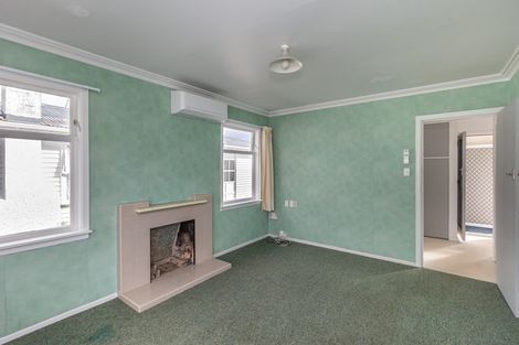 Photo of property in 17 Karaka Crescent, Levin, 5510