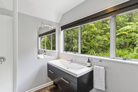 Photo of property in 132 Maui Pomare Road, Nikau Valley, Paraparaumu, 5032