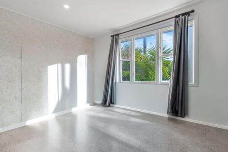 Photo of property in 8 Julian Place, Otara, Auckland, 2023