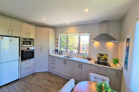 Photo of property in 120a Avondale Road, Avondale, Christchurch, 8061