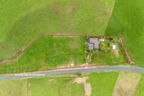 Photo of property in 863 Tarata Road, Kaimata, Inglewood, 4387
