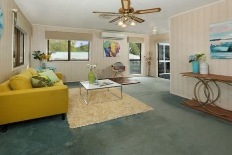 Photo of property in 565 Swanson Road, Ranui, Auckland, 0612