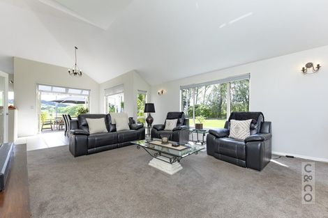 Photo of property in 832 Old North Road, Waimauku, 0882