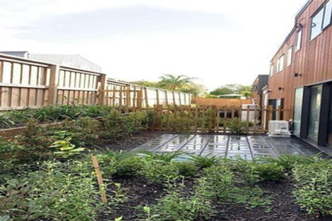 Photo of property in 21b Chippendale Crescent, Birkdale, Auckland, 0626