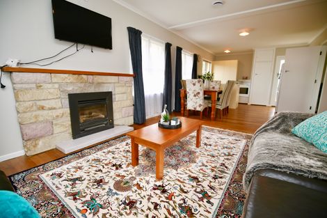 Photo of property in 27 Nevada Road, Silverdale, Hamilton, 3216