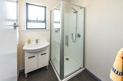 Photo of property in 21 Omori Place, Castlecliff, Whanganui, 4501