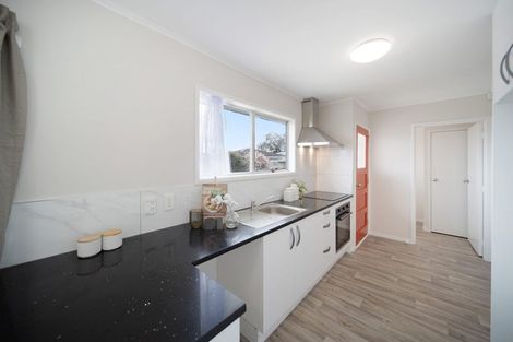 Photo of property in 46 Cottingham Crescent, Mangere East, Auckland, 2024