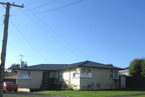Photo of property in 11 Falcon Street, Cannons Creek, Porirua, 5024
