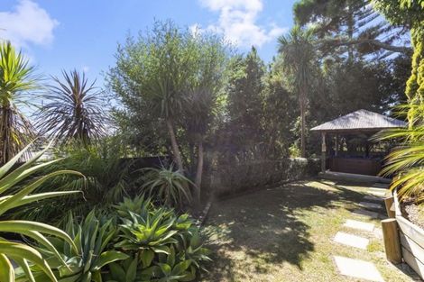 Photo of property in 20 Saddleback Rise, Murrays Bay, Auckland, 0630