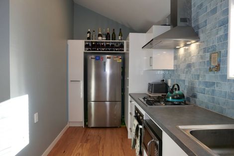 Photo of property in 4 Hookway Grove, Paraparaumu, 5032