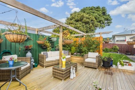 Photo of property in 63 The Drive, Tawa, Wellington, 5028