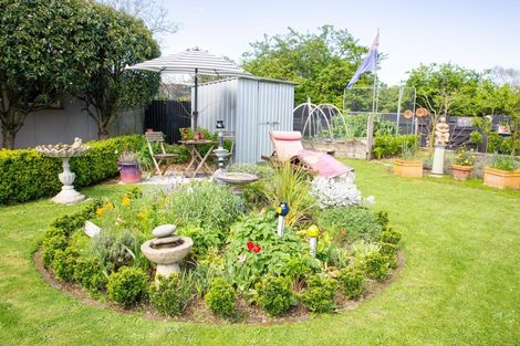 Photo of property in 18 Trafalgar Street, Dannevirke, 4930