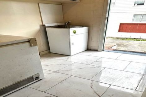 Photo of property in 37 Awaruku Road, Torbay, Auckland, 0630