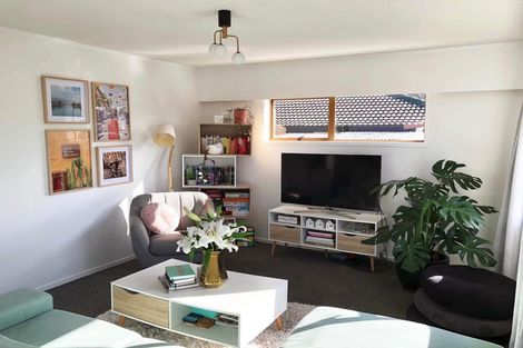 Photo of property in 13 East Street, Papakura, 2110