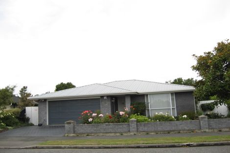 Photo of property in 10 Mervyn Drive, Avondale, Christchurch, 8061