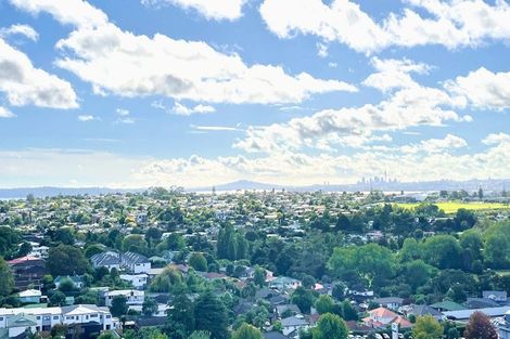 Photo of property in 1103/1 Buscomb Avenue, Henderson, Auckland, 0610