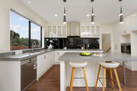 Photo of property in 108 San Valentino Drive, Henderson, Auckland, 0612