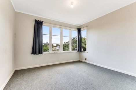 Photo of property in 18 Windsor Road, Maeroa, Hamilton, 3200