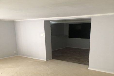 Photo of property in 32a Bancroft Terrace, Newlands, Wellington, 6037