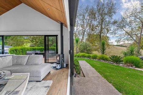Photo of property in 685 Inland Road, Helensville, 0875