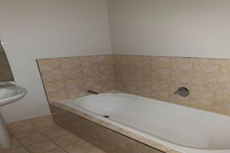 Photo of property in 6/44 Carlos Drive, Flat Bush, Auckland, 2016