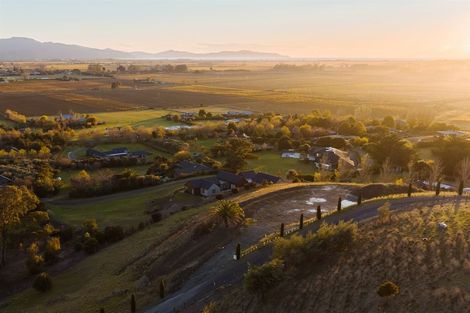 Photo of property in 33 Dry Hills Lane, Riverlands, Blenheim, 7274