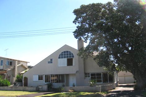 Photo of property in 30 Muritai Road, Milford, Auckland, 0620