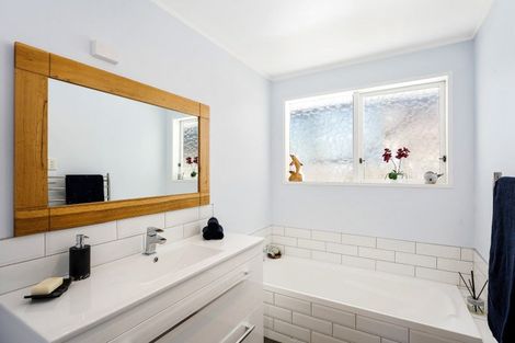 Photo of property in 1a Gloucester Street, Silverstream, Upper Hutt, 5019