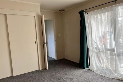 Photo of property in 21 Colwill Road, Massey, Auckland, 0614